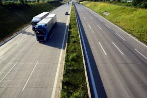 Transport 27 ton nielegalnych odpadów zatrzymany przez KAS
