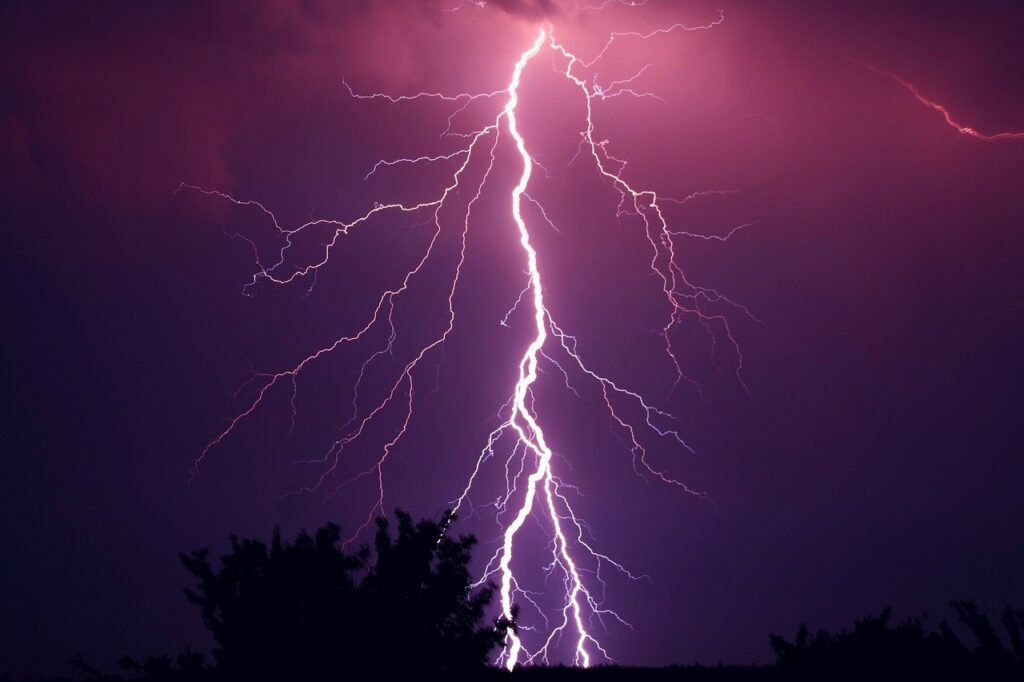 na Giewoncie Od porażenia piorunem zmarła dziewczynka Fot. Pixabay